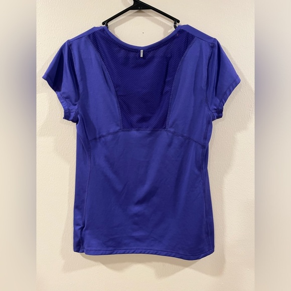 Old navy shirt - Picture 2 of 2